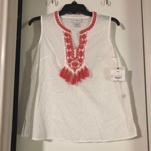Casual sleeveless top